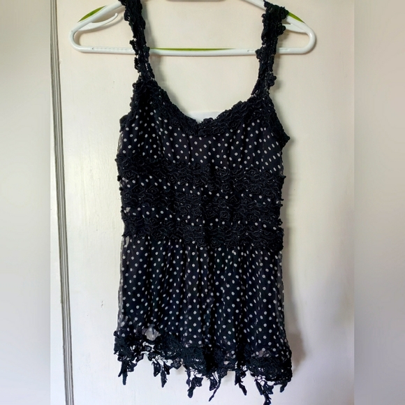 bebe Tops - 🖤🤍Cute Lace Bebe top🤍🖤